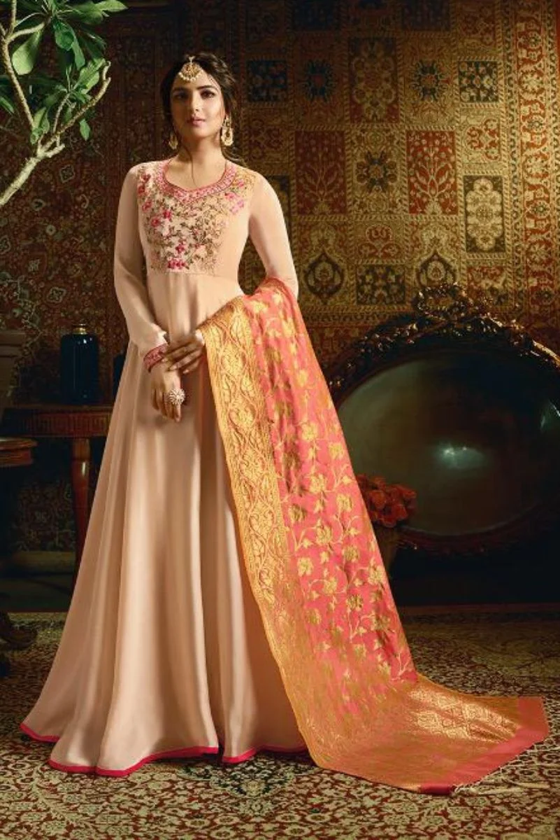 Ladies gown suit on sale design