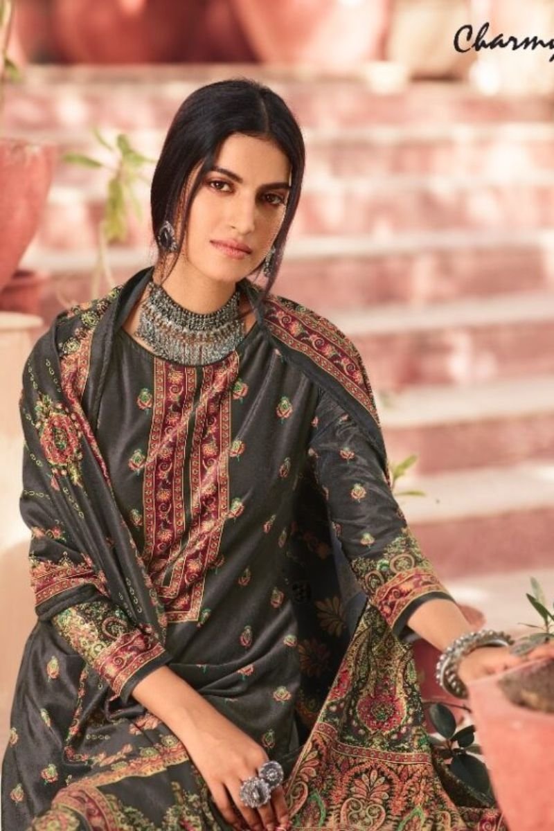 Meera Trendz Zisa Charmy Velvet 5 Pure Velvet Digital Print Suit Salwar 3178