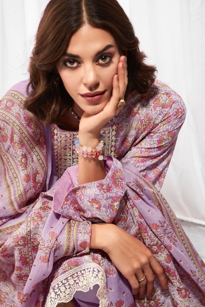 Mumtaz Arts Nikhar Summer Collection Ladies Salwar Suits 31002