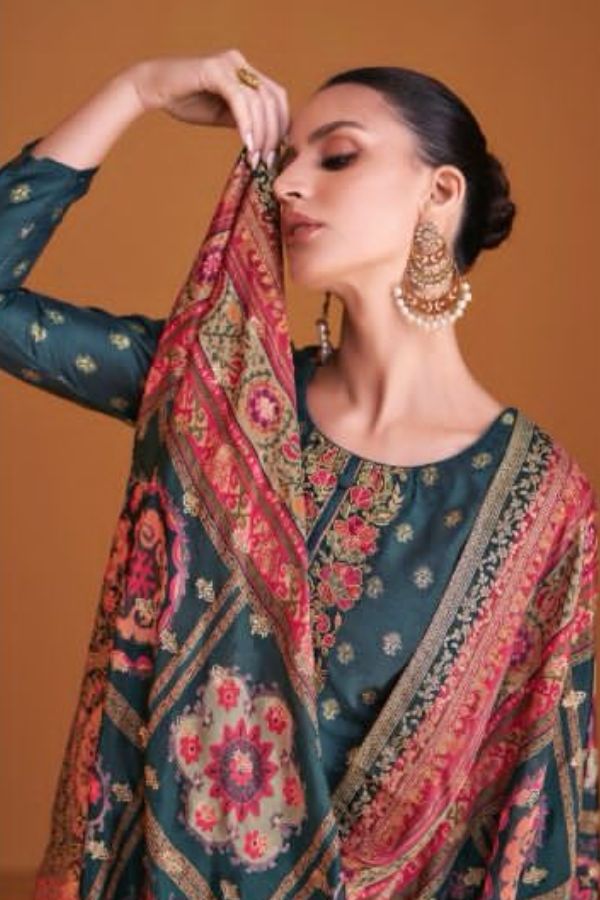 Kesar Karachi Saj Dhaj Ke Pure Muslin Ladies Salwar Suit 18005