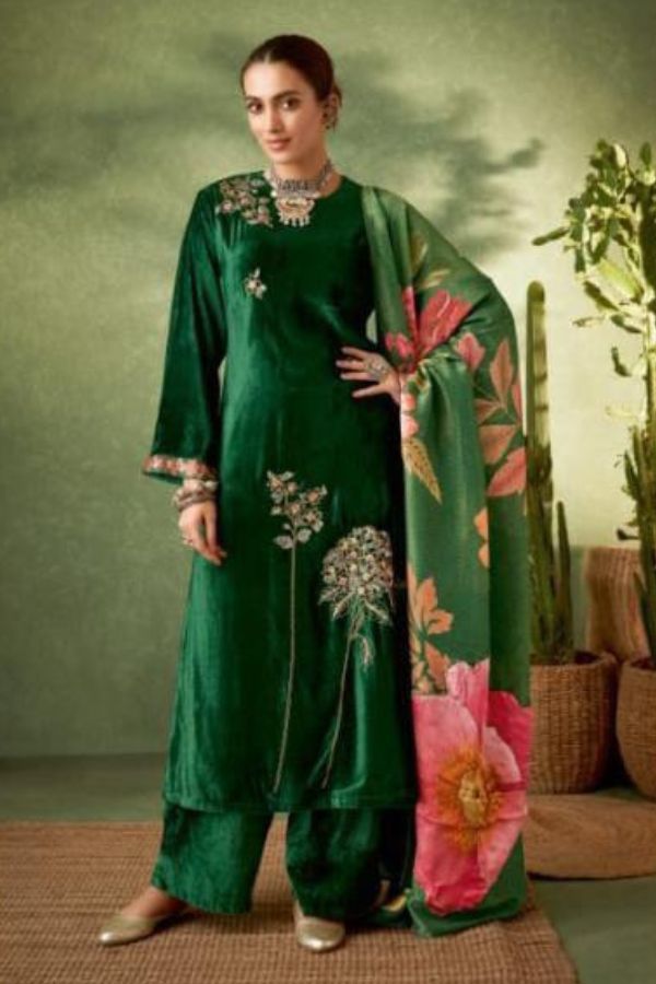 Sahiba Gulposh Velvet Embroidered Winter Suit 325