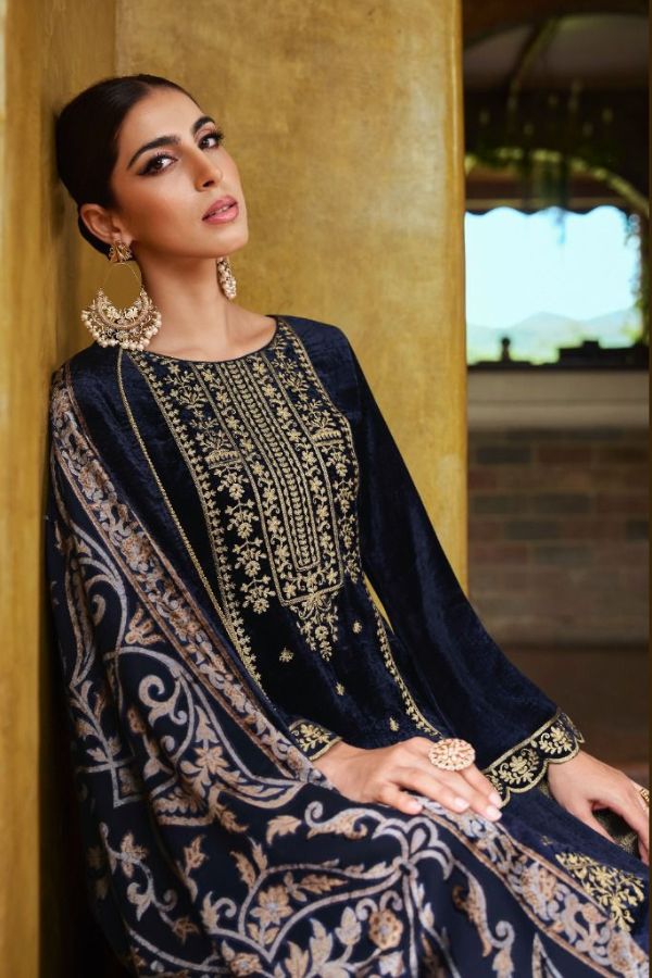 Kesar Karachi Raabta Velvet Winter Suits 48002