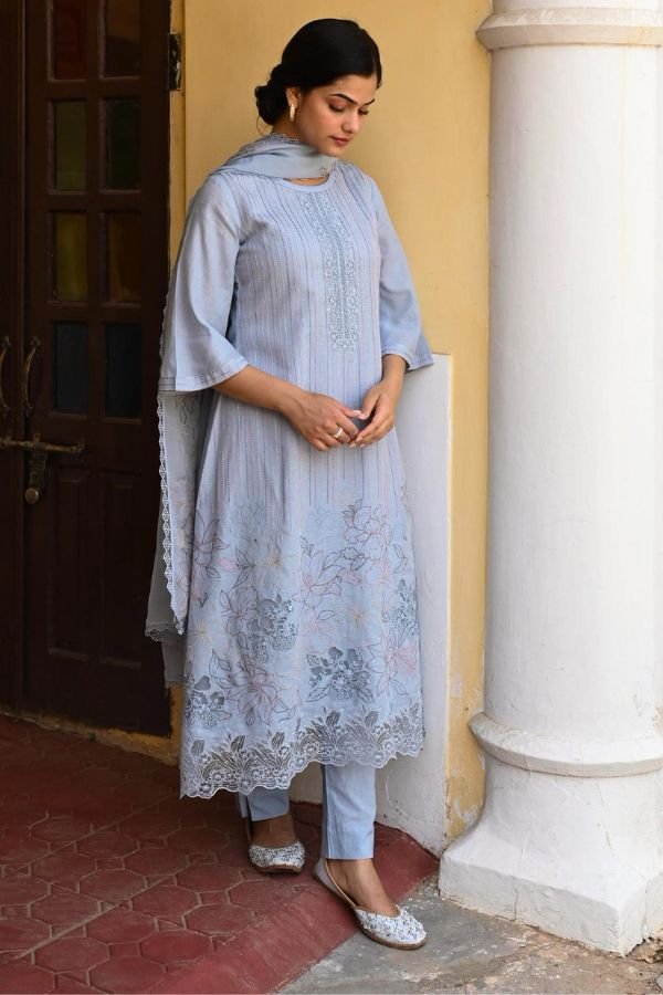 Naariti Glamiz Linen Embroidered Unstitched Suit AGOG-01