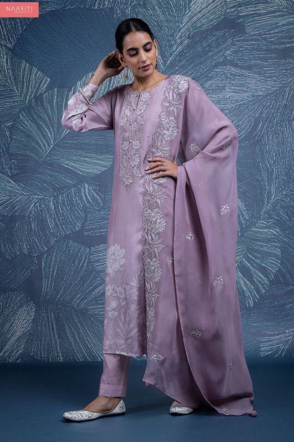Naariti Pareet Muslin Embroidered Unstitched Suit AGOG-01