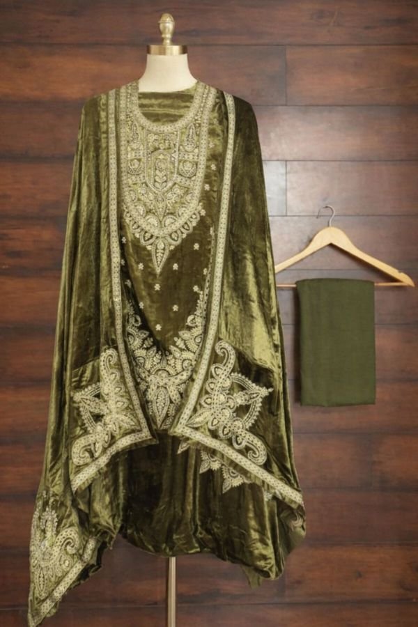 Ibiza Lifestyle Rang Reza Velvet Winter Ladies Suit 10466