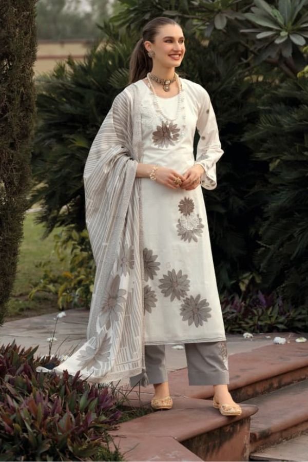 Kaavish Trends Summer-Luxe Pure Lawn Cotton Suit 2382