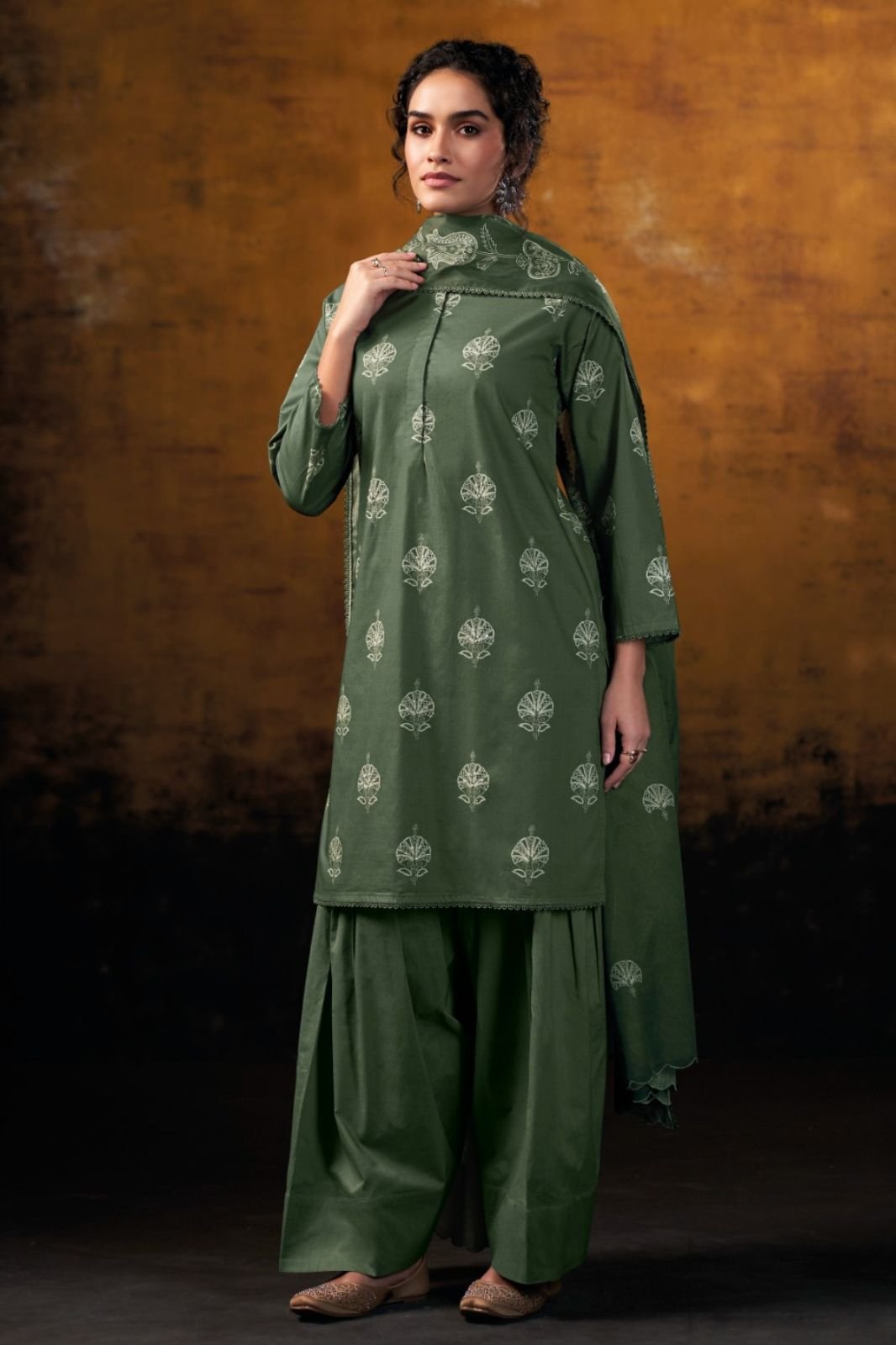 Ganga Fashion Kaviraah S4776 Premium Cotton Suit S4776-A