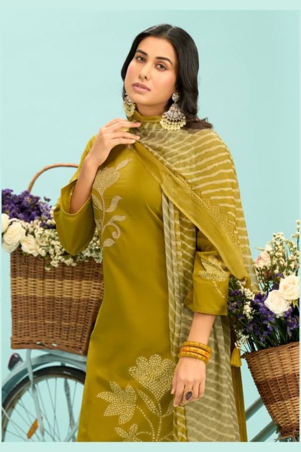 Kaavish Trends Rubiaa Pure Lawn Cotton Suit 2482
