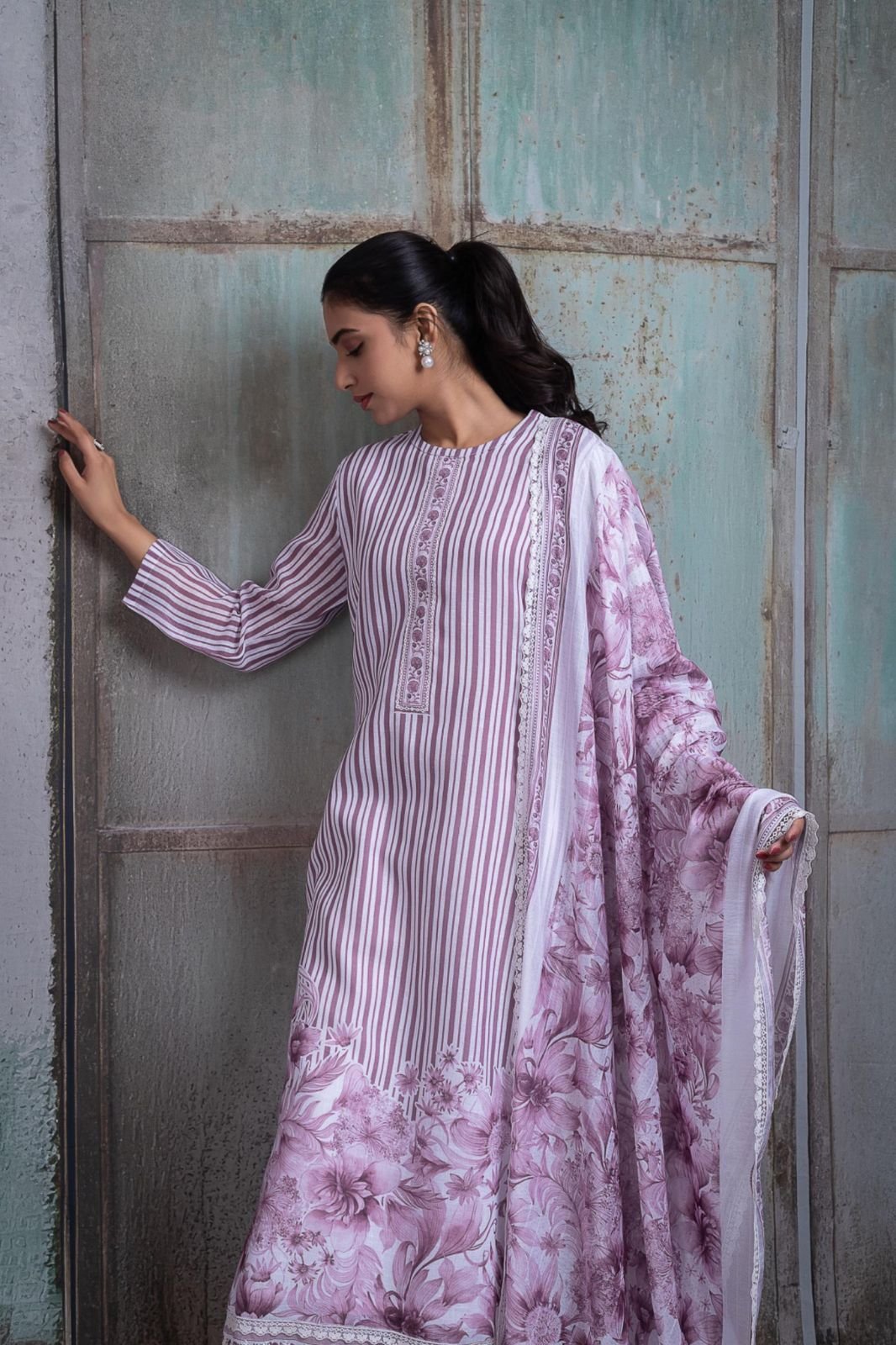 Naariti Amrin Pink Linen Ladies Salwar Suit AGOG-01