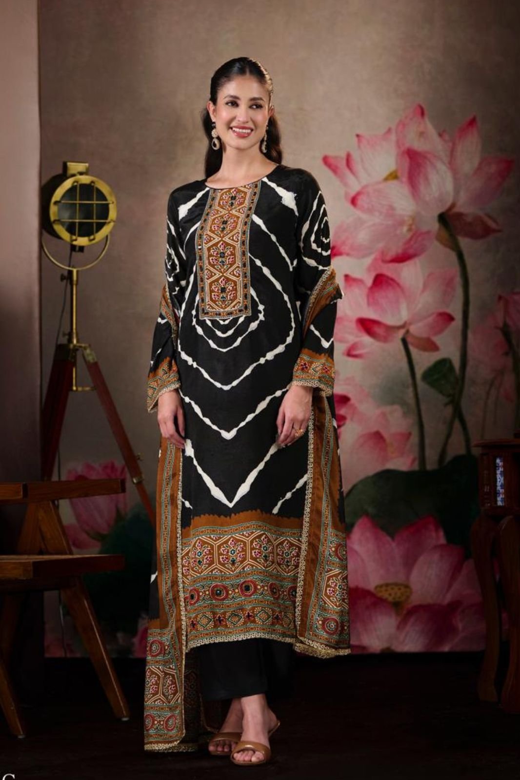 Netra Exclusive Mahek Vol-3 Muslin Ladies Suit NE-C 2148-C