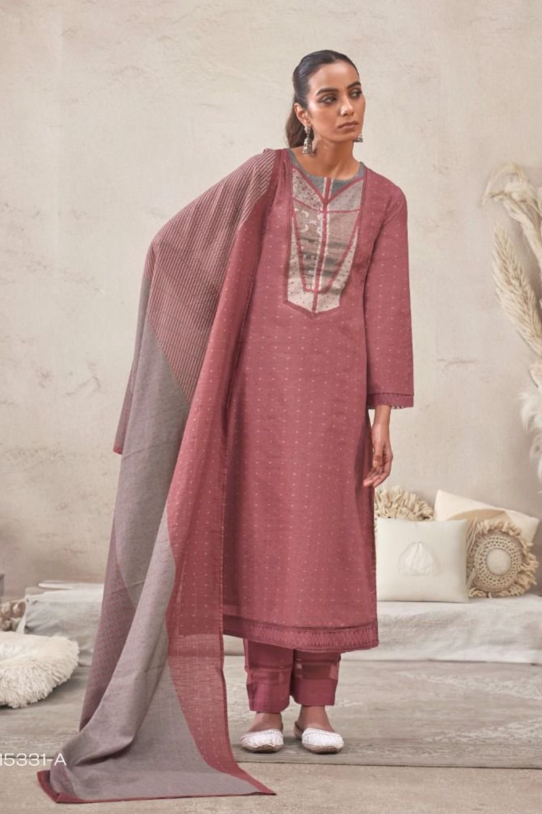 Omtex Minaraa Premium Lawn Cotton Ladies Suit 15331-A