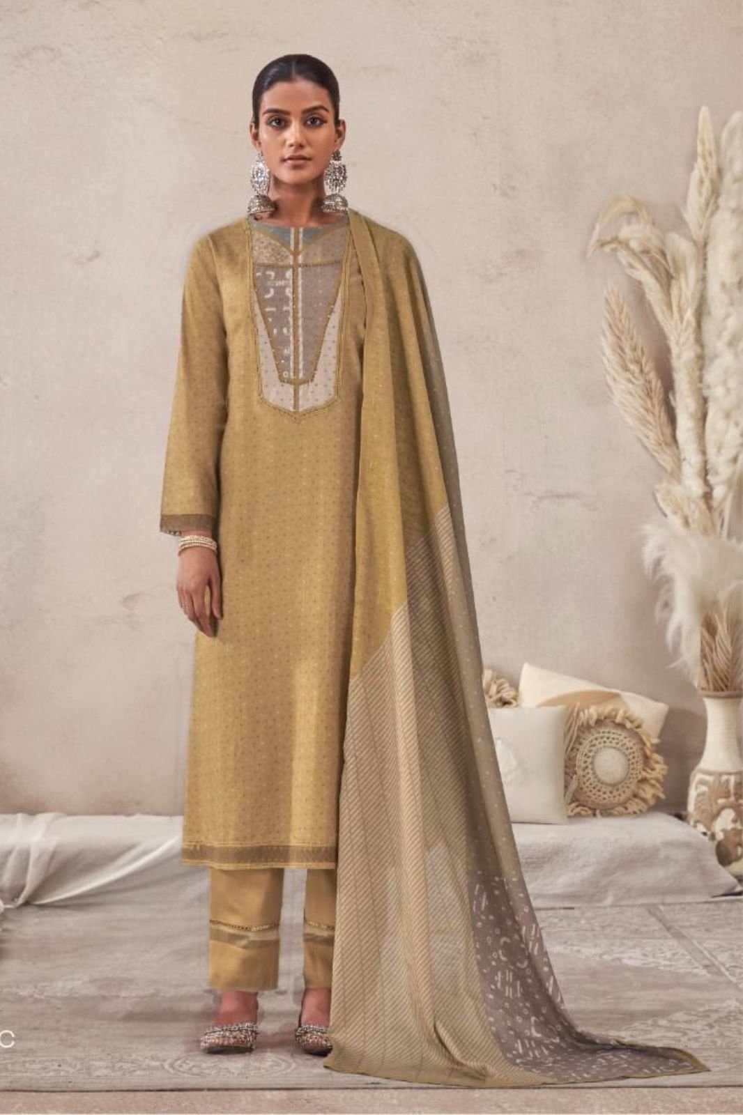 Omtex Minaraa Premium Lawn Cotton Ladies Suit 15331-C