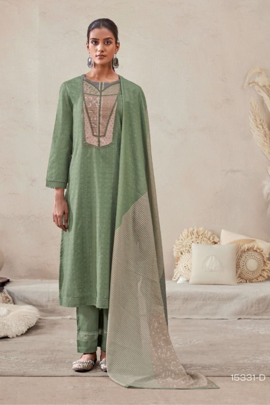 Omtex Minaraa Premium Lawn Cotton Ladies Suit 15331-D