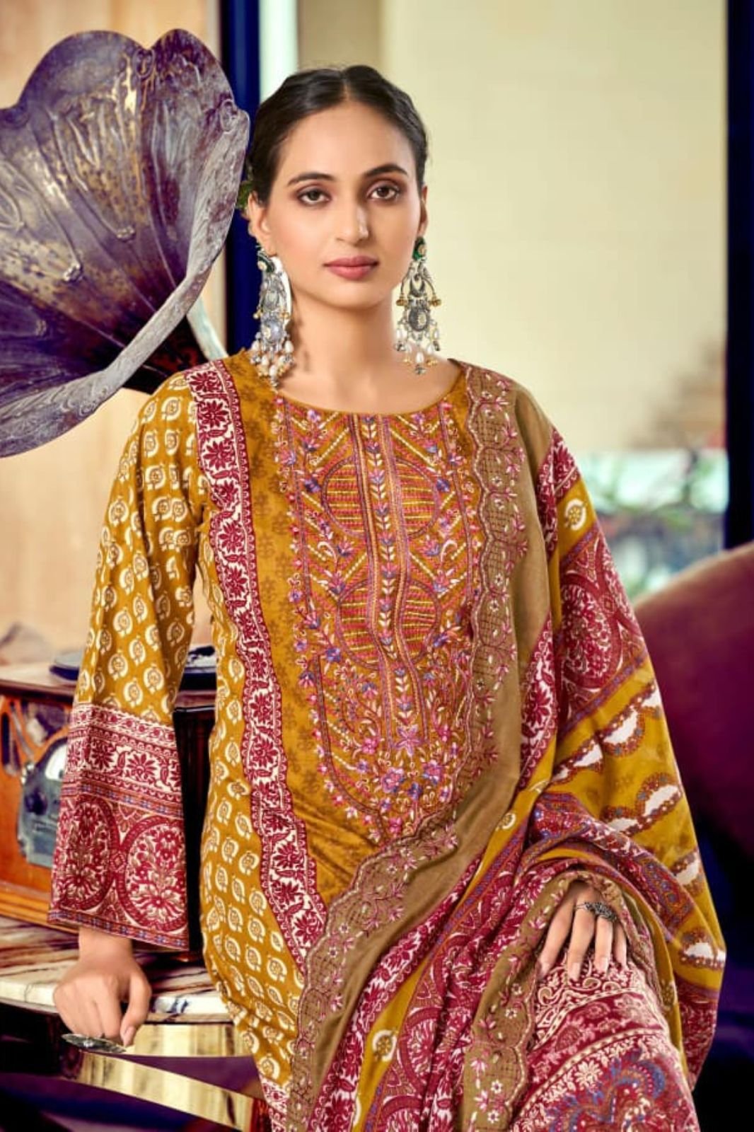 Riaz Arts Bin Saeed Cotton Camric Lawn Ladies Suit 1001-04