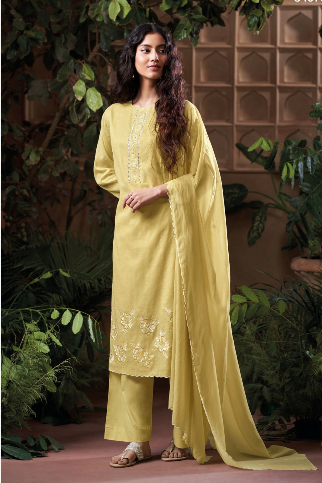 Ganga Fashion Bireva S4676 Premium Pure Mul Suit S4676-D