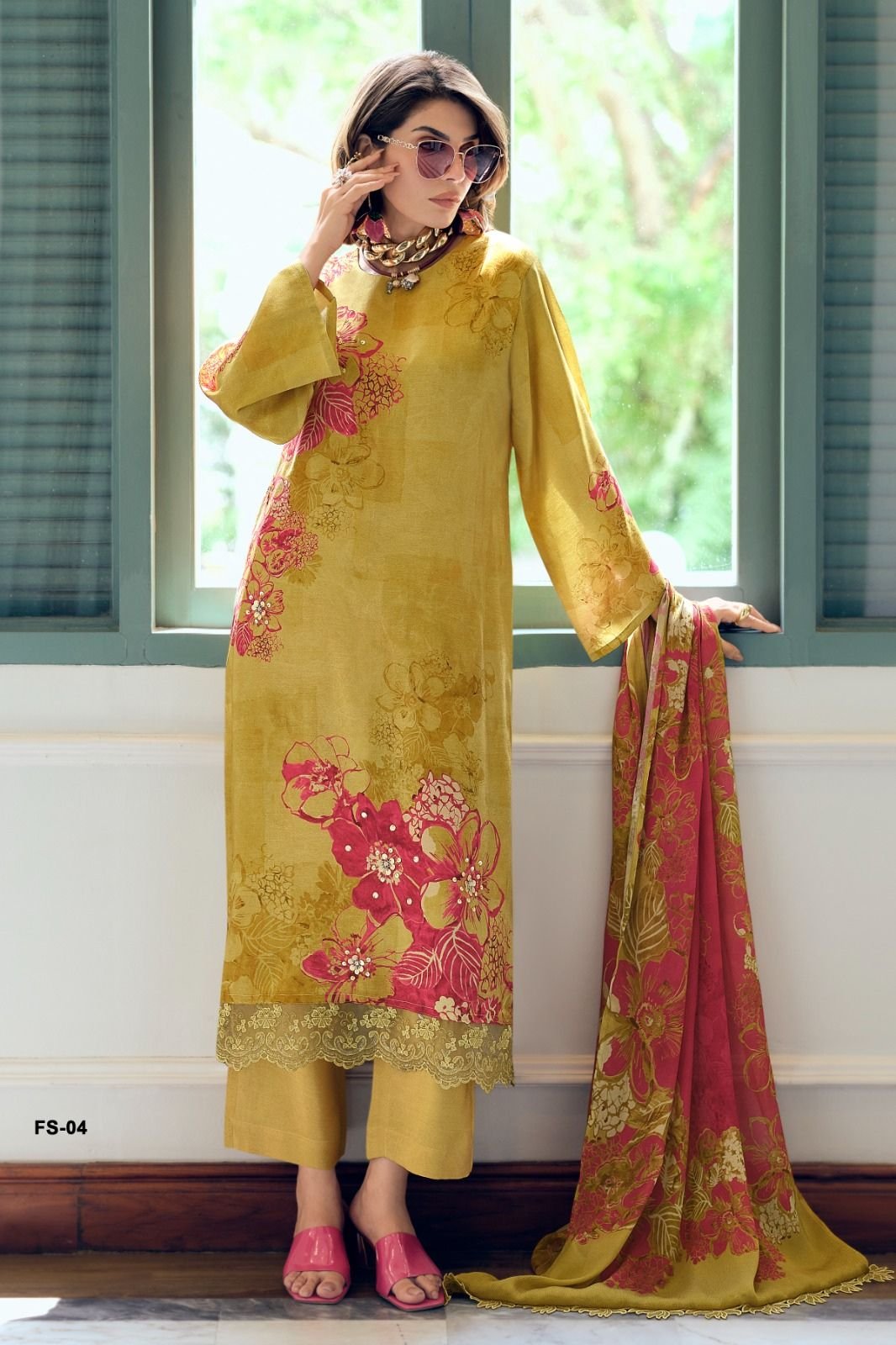 Varsha Fashion Fabulous Muslin Ladies Salwar Suit FS-04