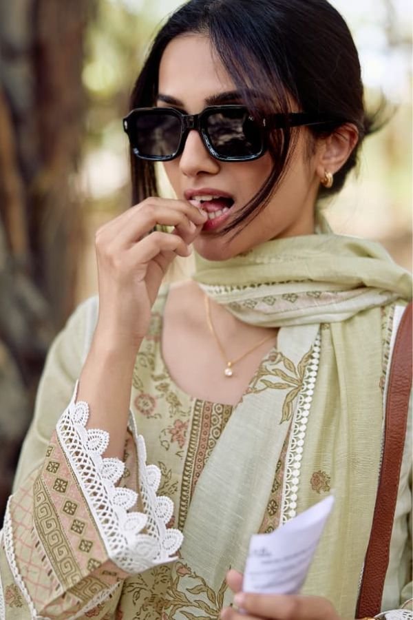 Kimora Fashion Lamhe Pure Cotton Lawn Salwar Suit 2382