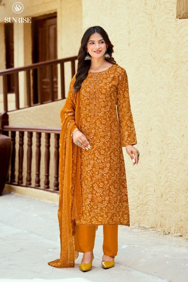 Sunrise Creation Soni Kudi Plus 3 Slub Cotton Ladies Suit 3002