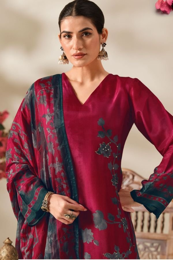 Reyna Fabrics Floral Craft Bemberg Supersilk Suits 10608 Reyna Fabrics Floral Craft Bemberg Supersilk Suit 10608