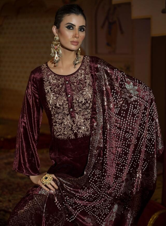 Ibiza Lifestyle Rang-E-Rooh Winter Collection Pure Velvet Suit 27091